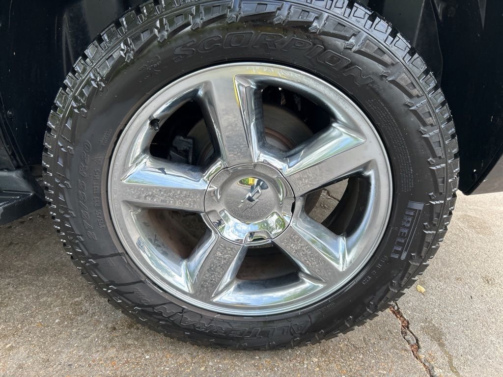 Used 2013 Black Chevrolet LTZ image 5