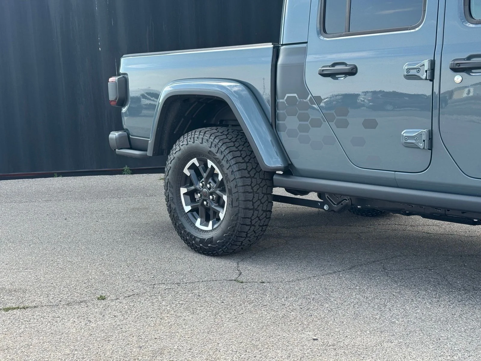 New 2026 Anvil Clear-Coat Exterior Paint Jeep Shadow Ops image 5