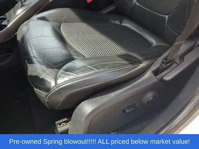 Used 2020 White Dodge Crossroad image 24