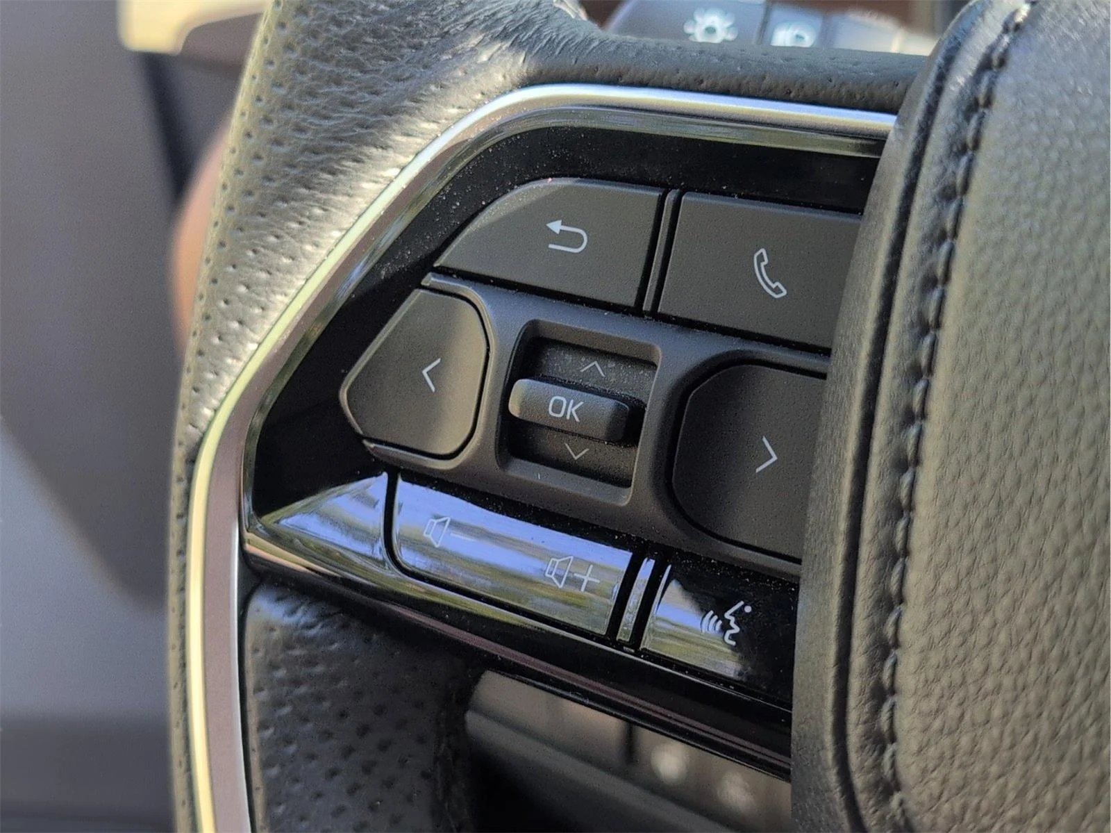 Used 2025 Smoked Mesquite Toyota 1794 Edition image 26