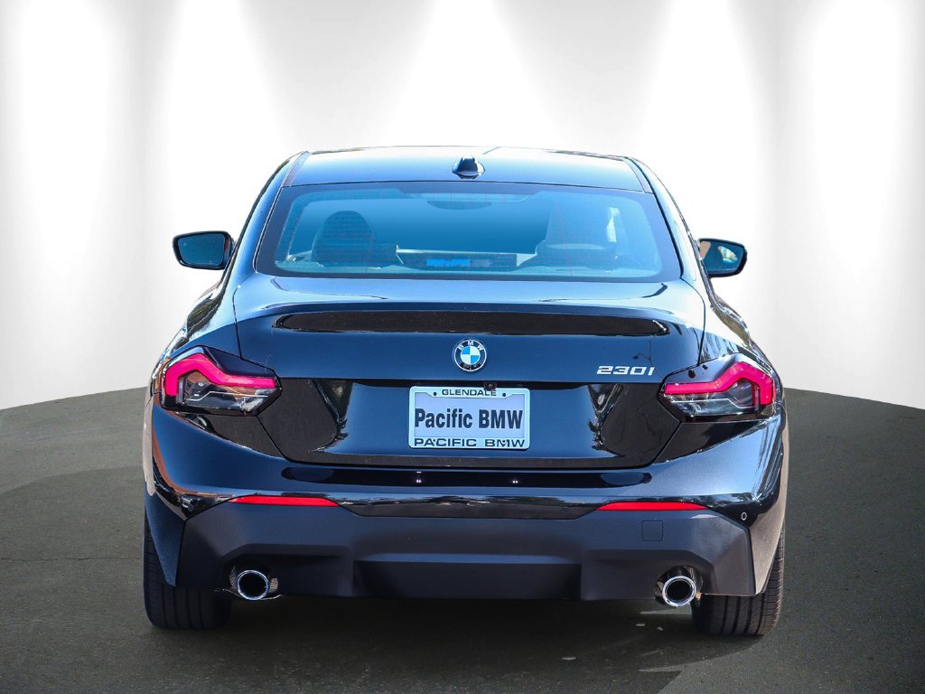 2026 BMW 2 Series photo 5