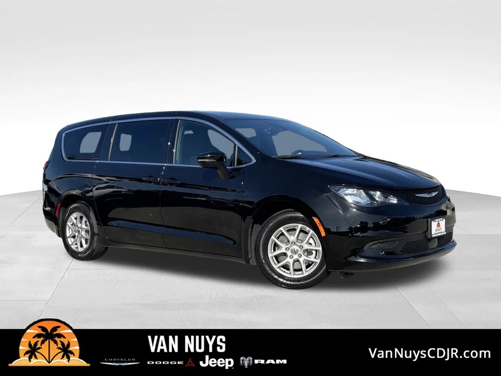 2025 Chrysler Voyager