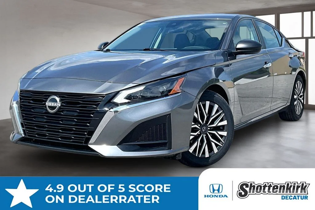Used 2025 Gray Nissan 2.5 SV image 1
