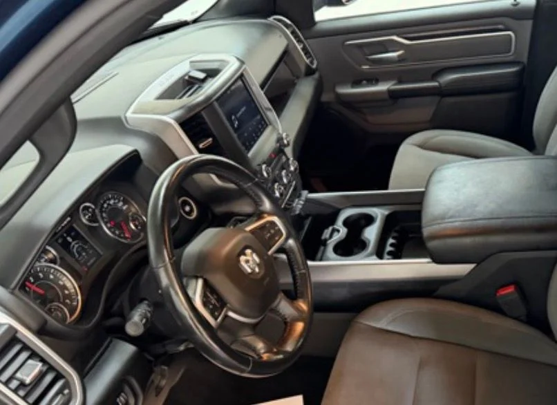 Used 2021 Blue Ram Big Horn/Lone Star image 8