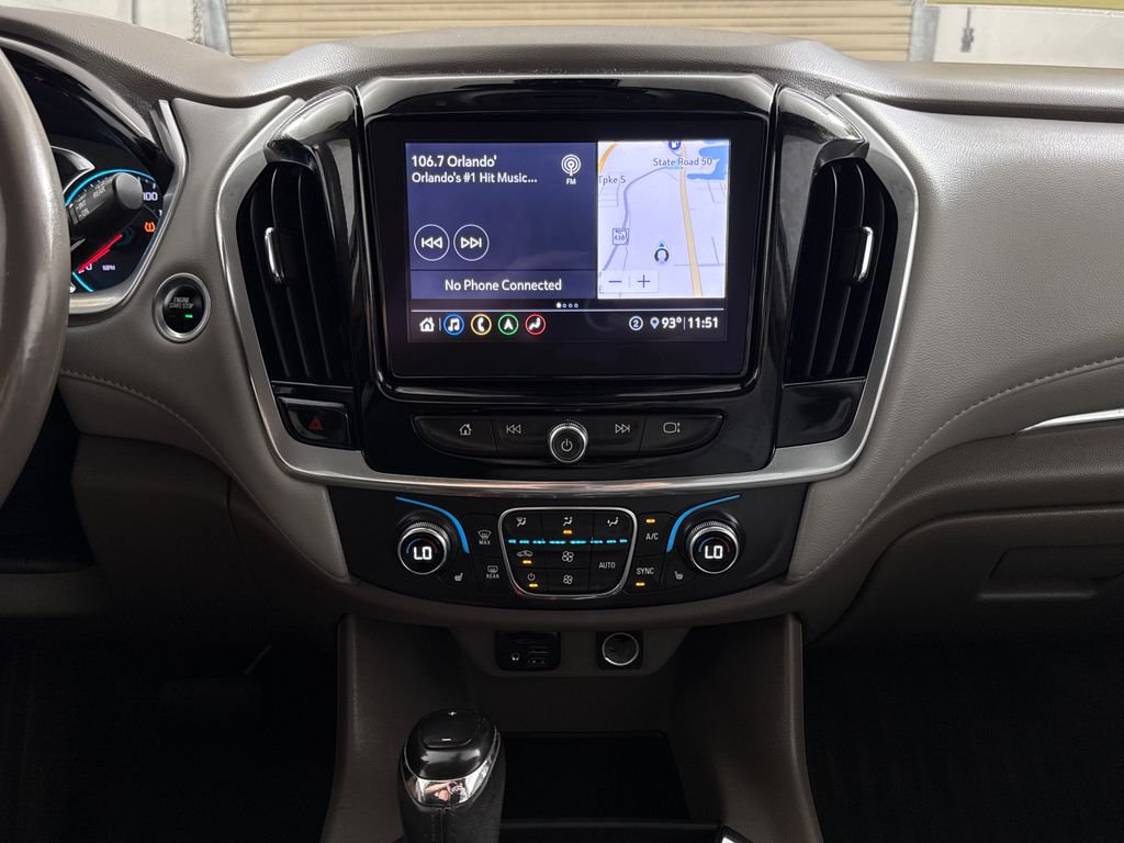2020 Chevrolet Traverse 3LT - Photo 18