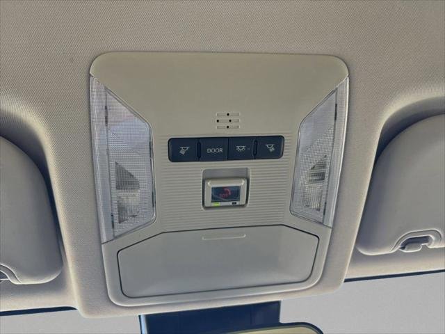 Certified Used 2024 SILVER SKY METALLIC Toyota  image 22