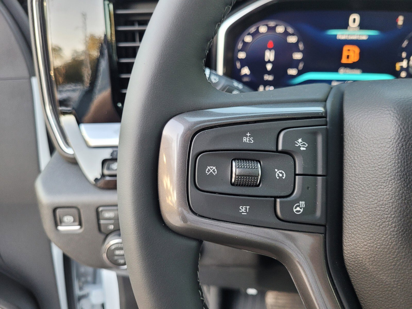 New 2026 Polar White Tricoat Chevrolet High Country image 35