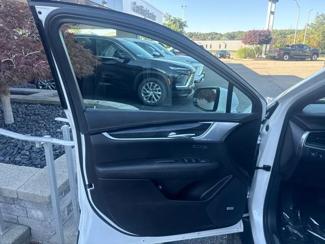 Used 2023 White Cadillac Premium Luxury image 9