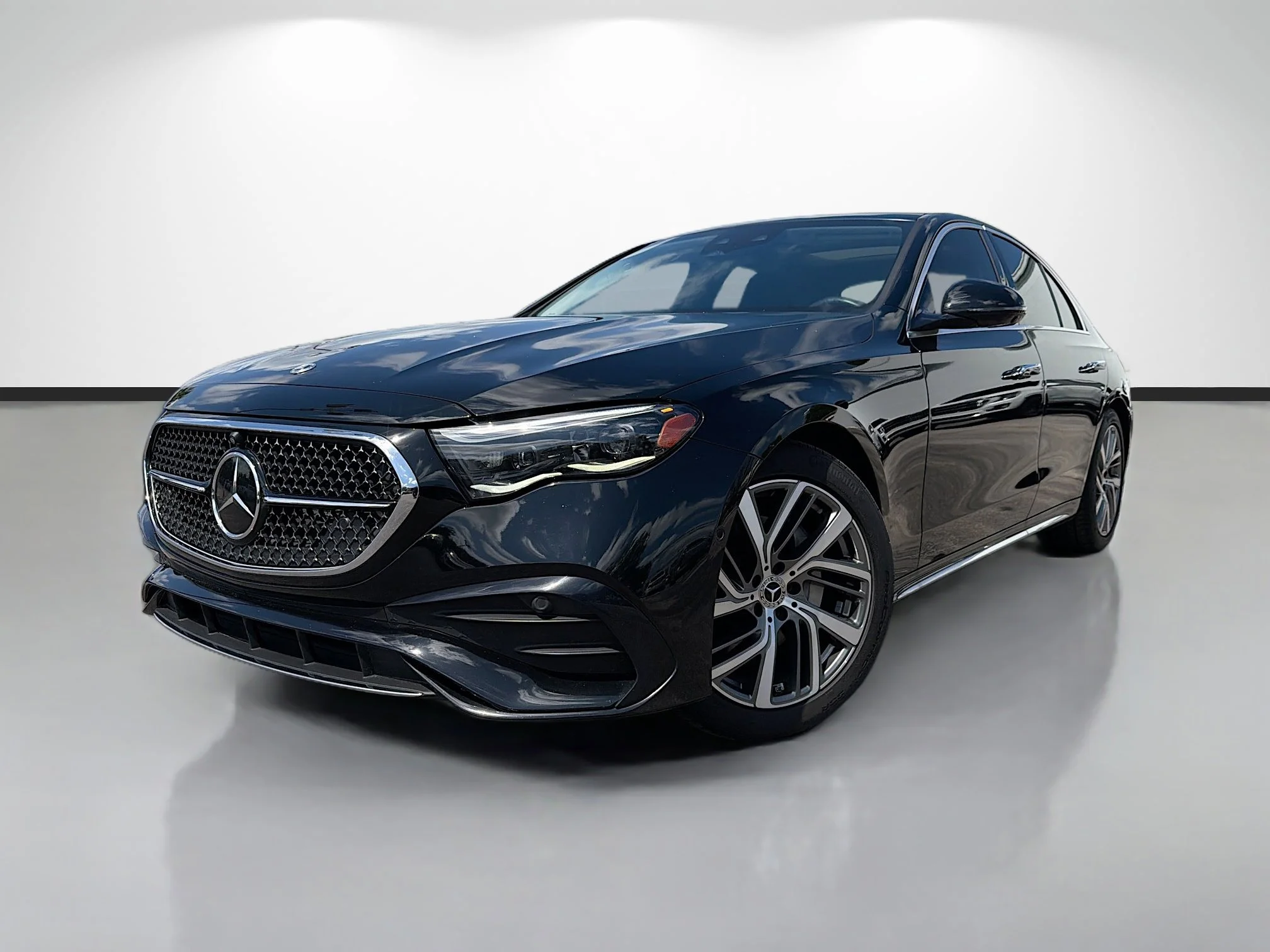 2024 Mercedes-Benz E-Class E350 4MATIC's photo