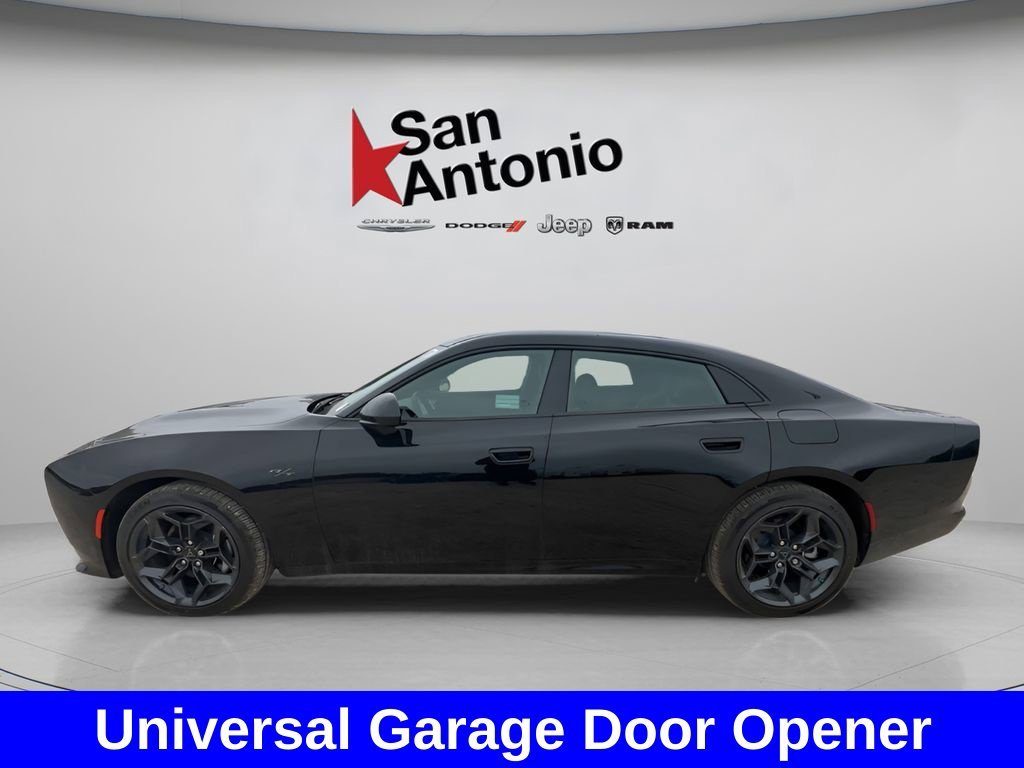 New 2026 Diamond Black Crystal Pearlcoat Dodge R/T image 8