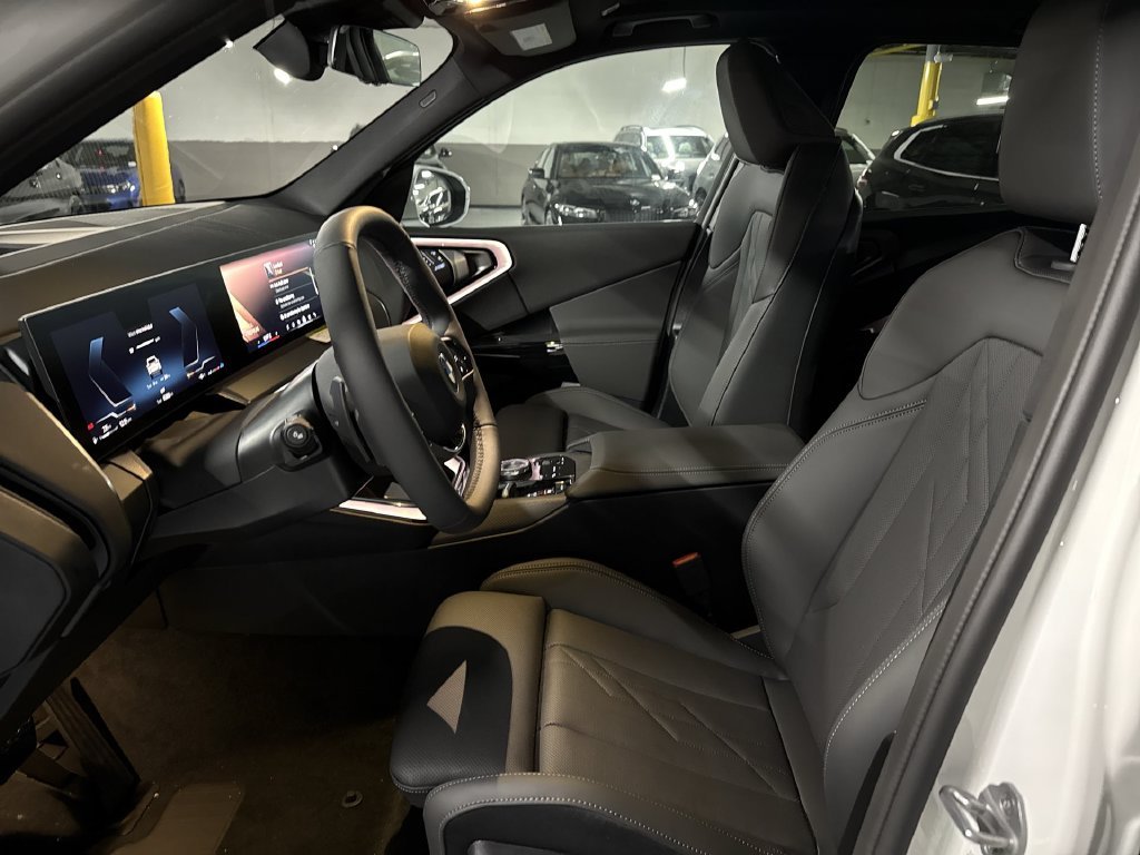 New 2026 Alpine White BMW 30 xDrive image 11