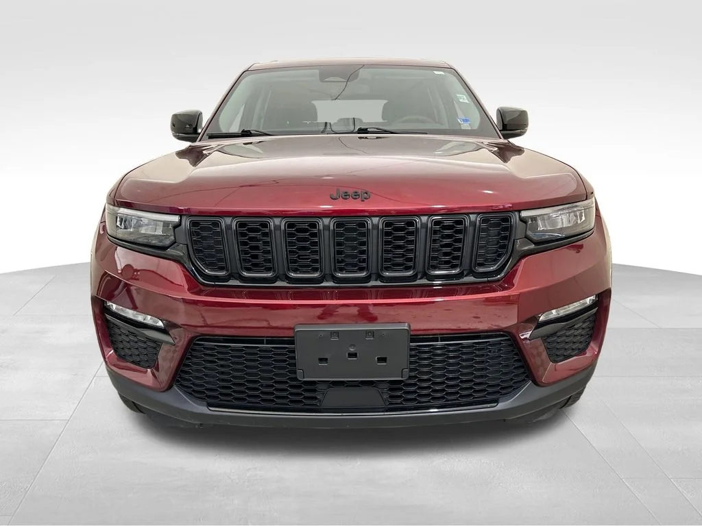 Used 2023 Red Jeep Limited image 9
