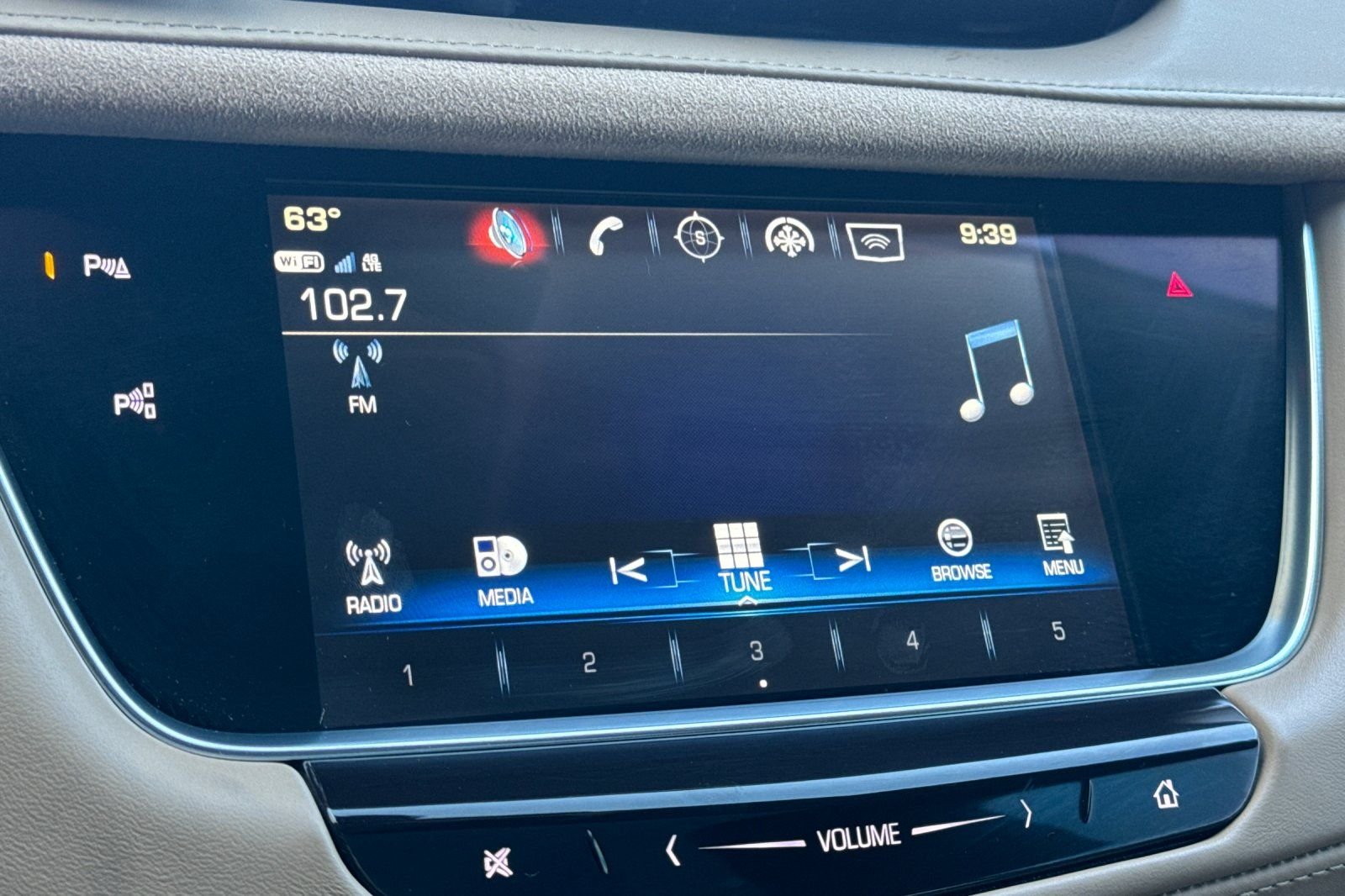 Used 2019 Gray Cadillac Platinum image 21