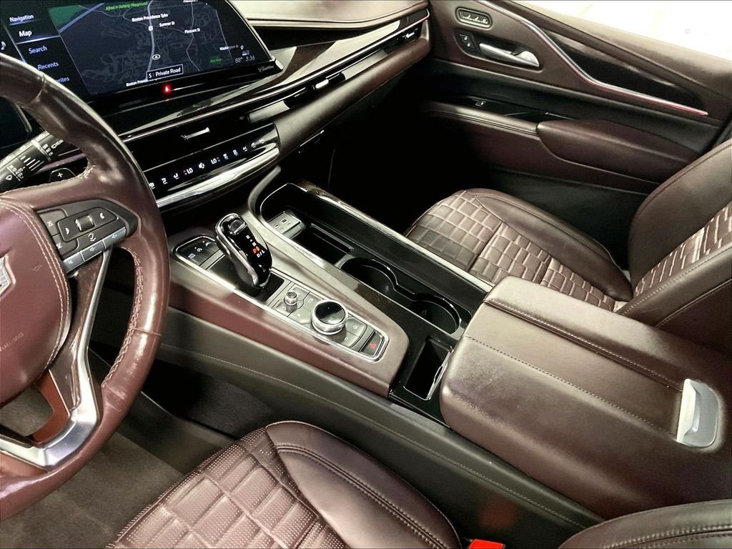 Used 2024 White Cadillac Sport Platinum image 21