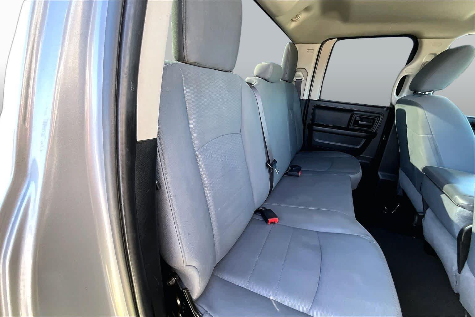 Used 2019 Billet Silver Metallic Clearcoat Ram Tradesman image 19