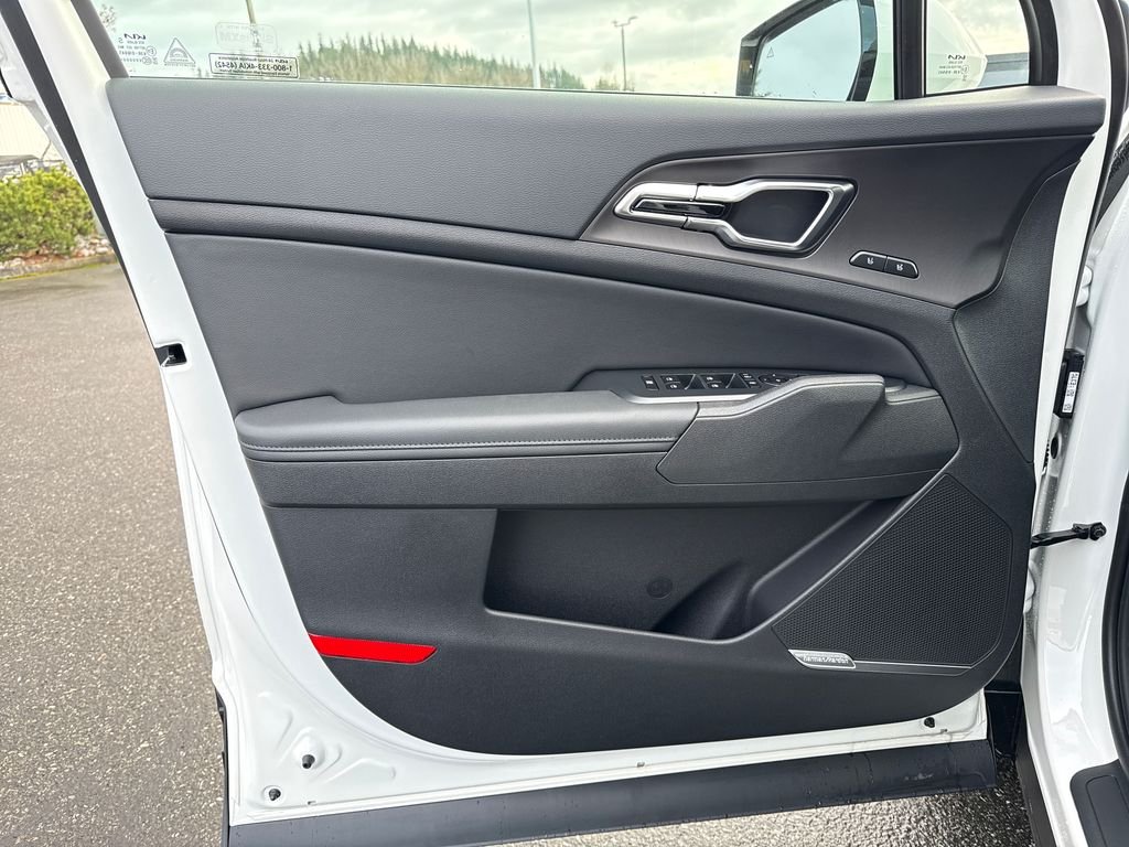 New 2026 Snow White Pearl Kia SX Prestige image 17