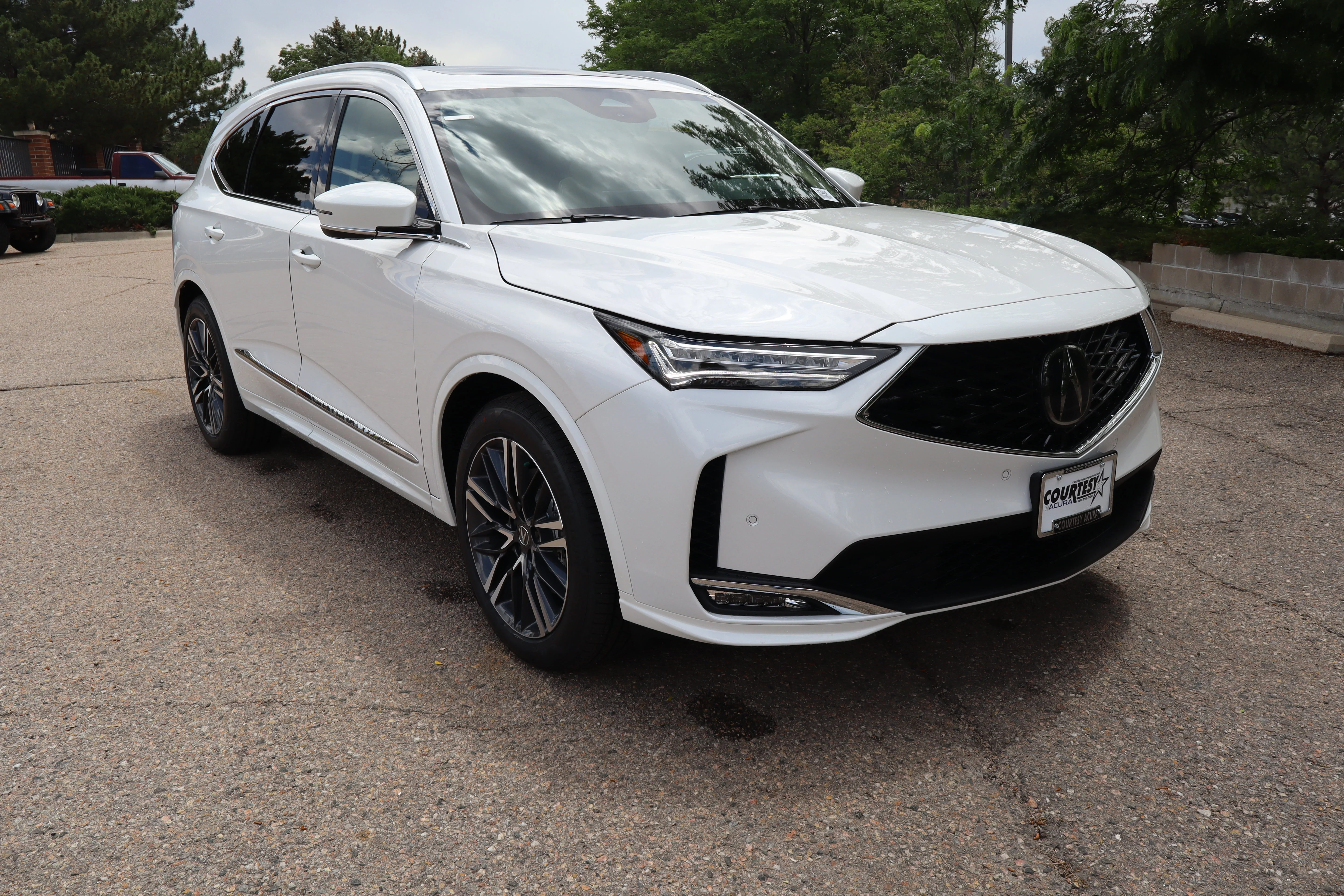 New 2026 Platinum White Pearl Acura w/Advance Package image 8