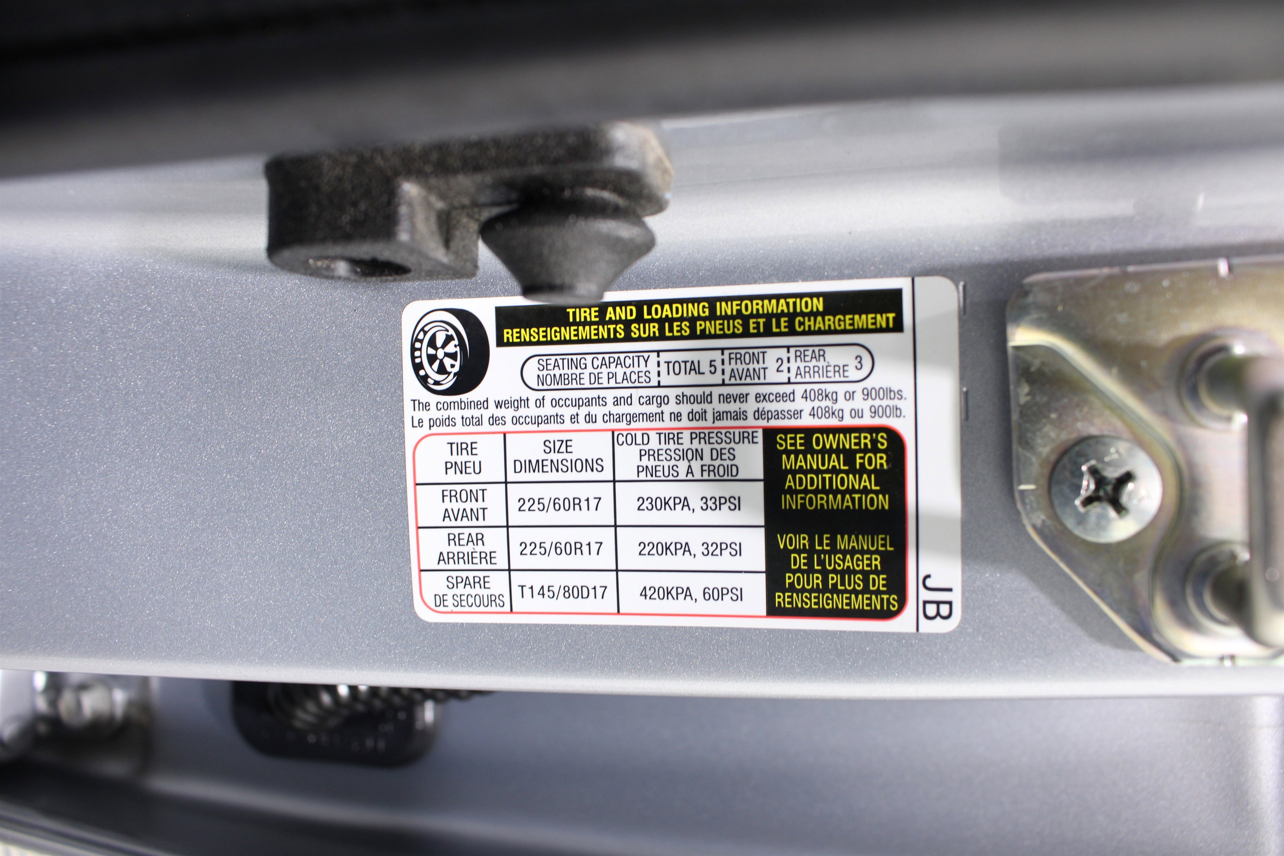 Used 2020 Ice Silver Metallic Subaru Premium image 38