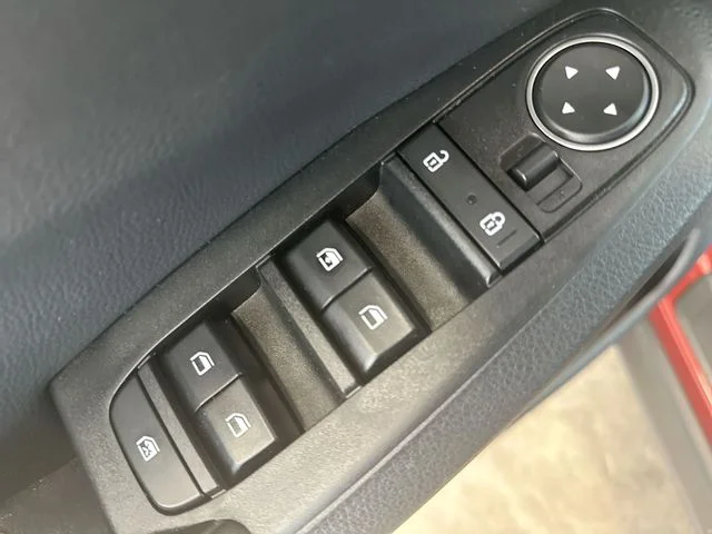 Used 2023 Orange Kia S image 17