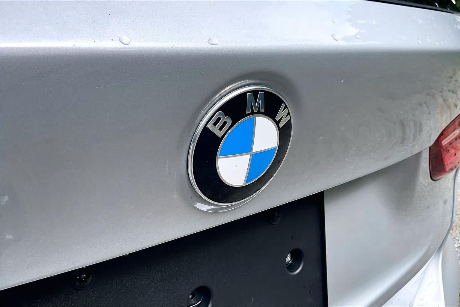 Used 2016 Alpine White BMW xDrive28i image 31
