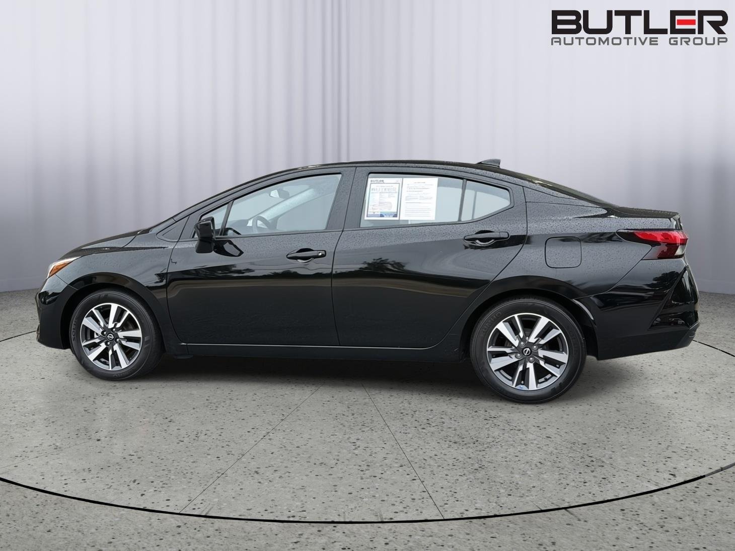 Used 2025 Super Black Nissan SV image 3