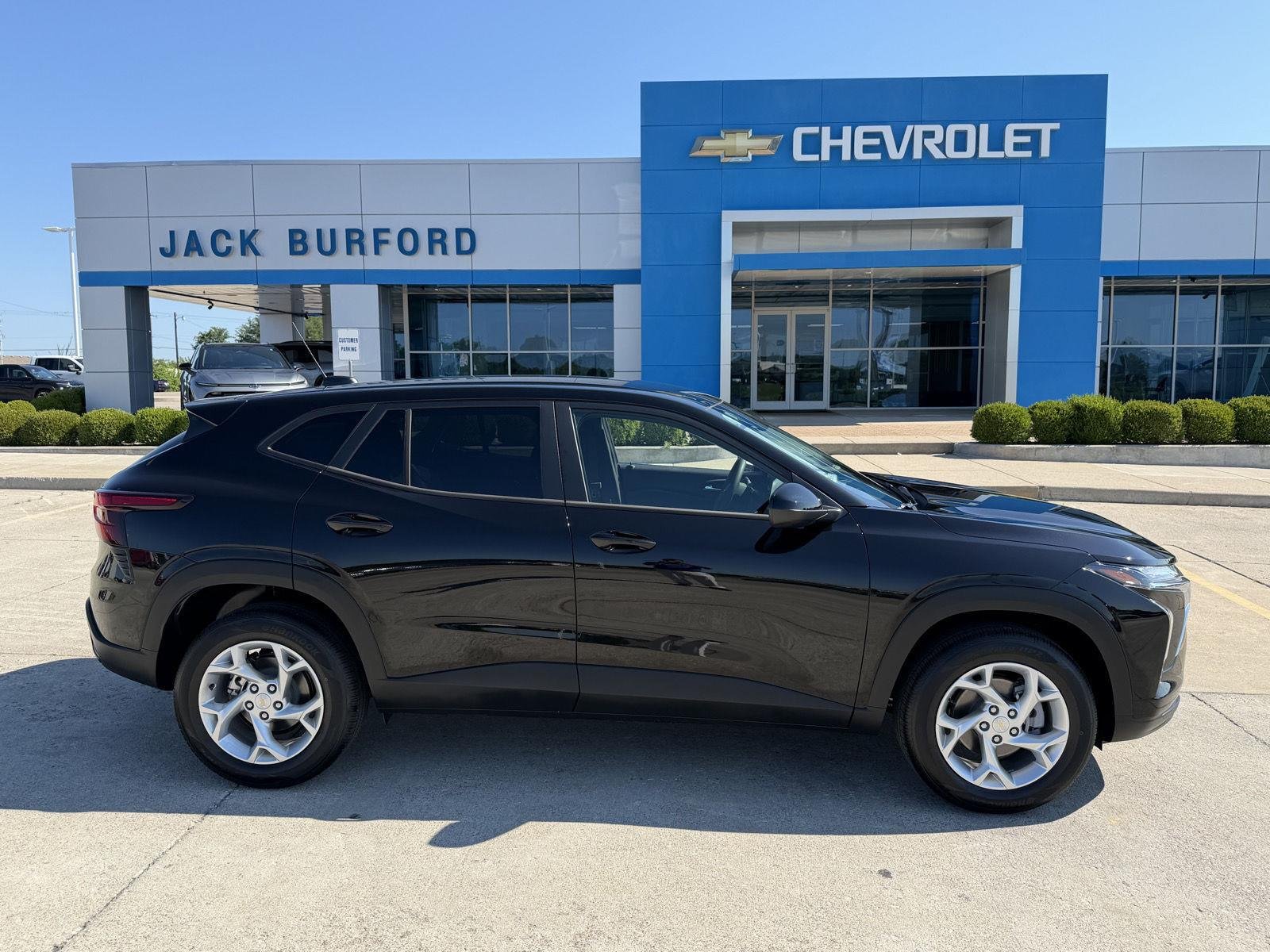 2026 Chevrolet Trax LS - Photo 38