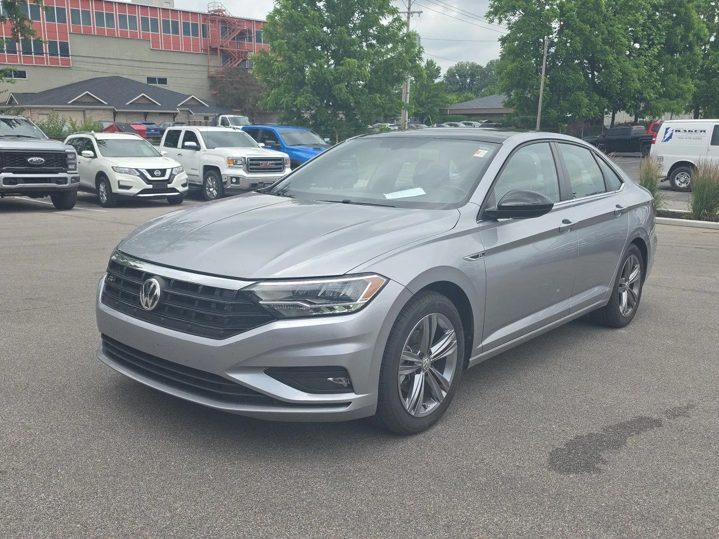 Used 2021 Pyrite Silver Metallic Volkswagen R-Line image 7