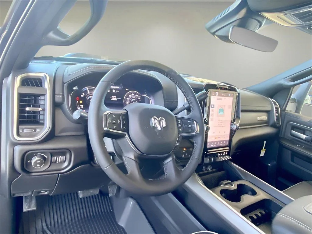 2026 RAM 2500 Laramie - Photo 18