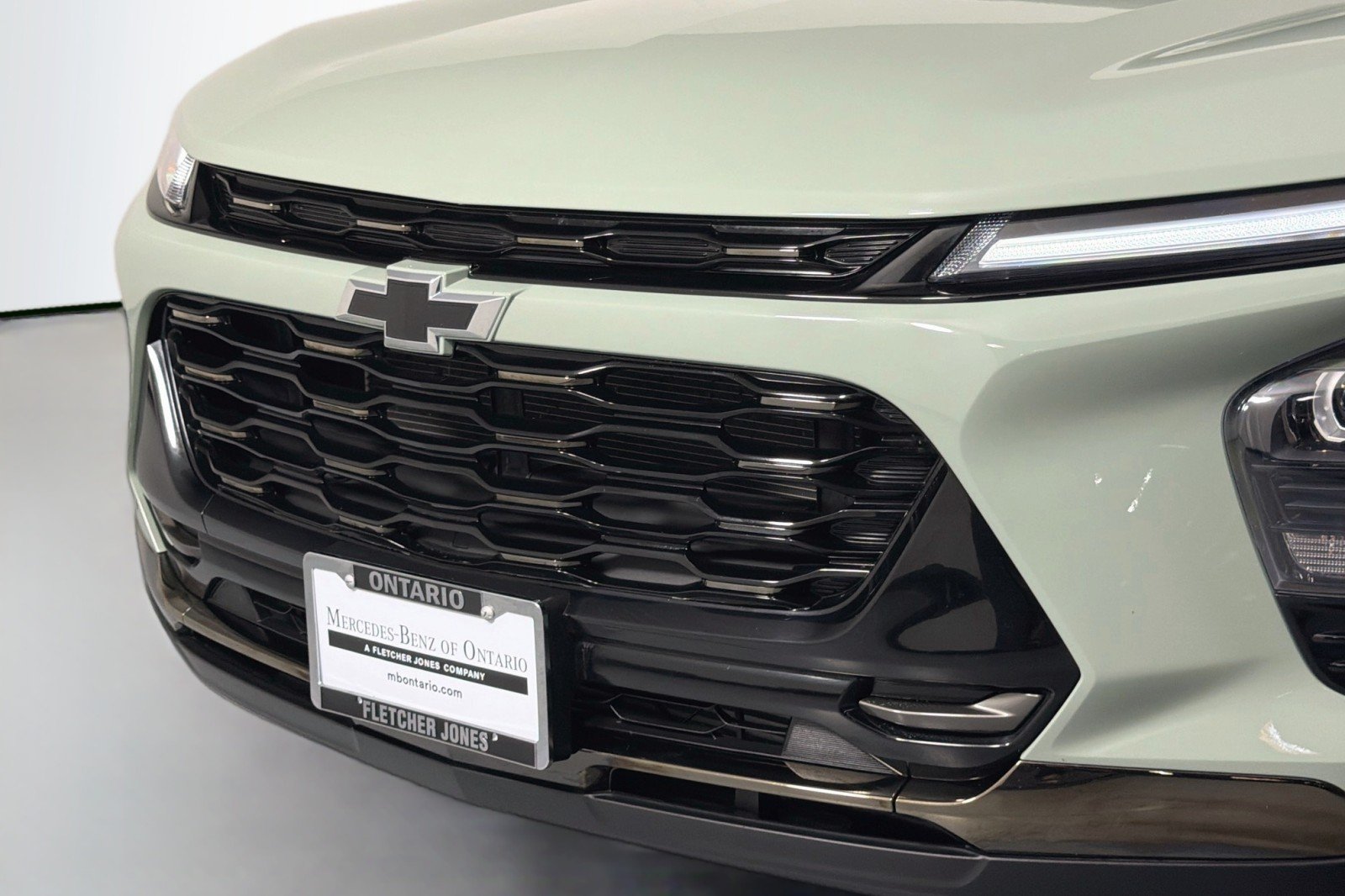 Used 2025 Cacti Green Chevrolet ACTIV image 13