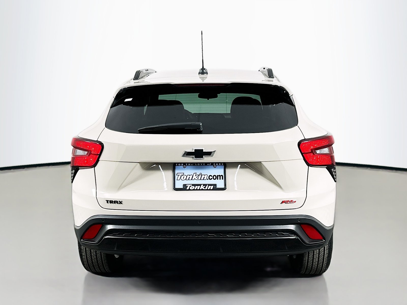 Used 2026 White Sands Chevrolet 2RS image 6