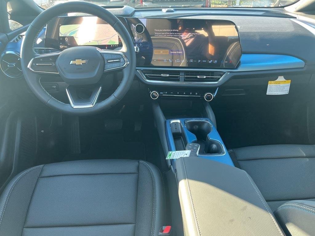 2025 Chevrolet Equinox EV 1LT - Photo 8