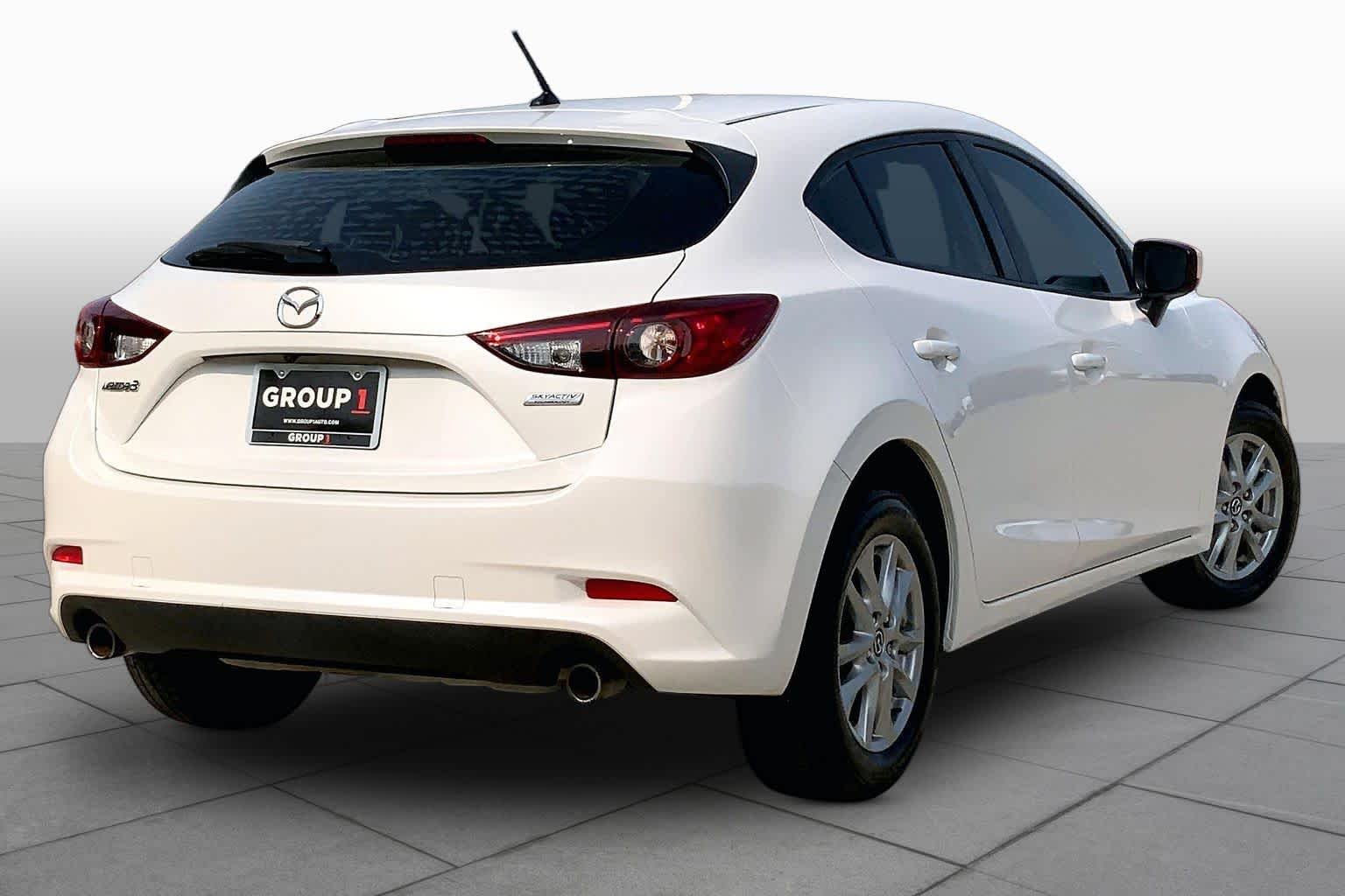 Used 2018 Snowflake White Pearl Mica Mazda Sport image 13