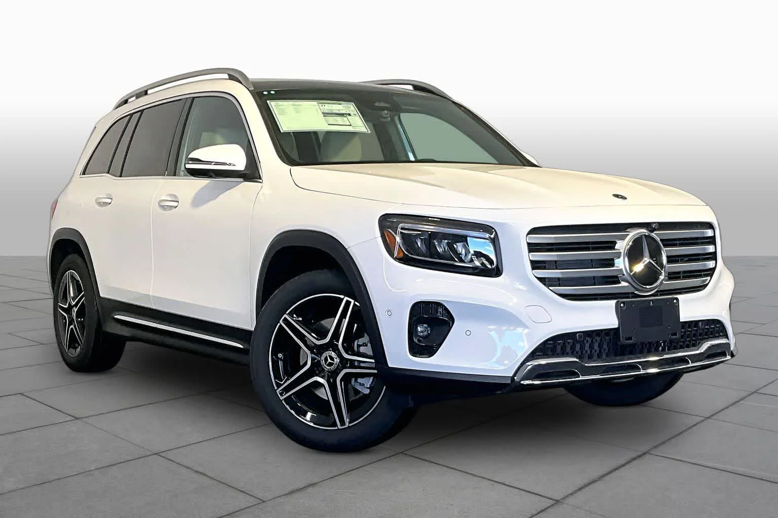 New 2026 Polar White Mercedes-Benz GLB 250 image 19