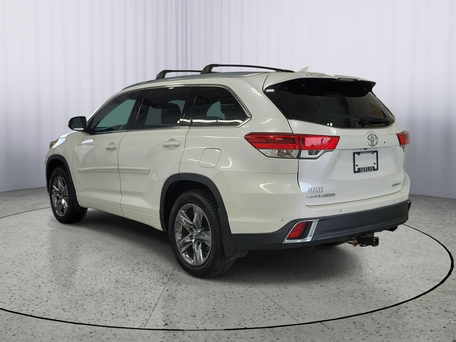 Used 2018 White Toyota Limited Platinum image 3