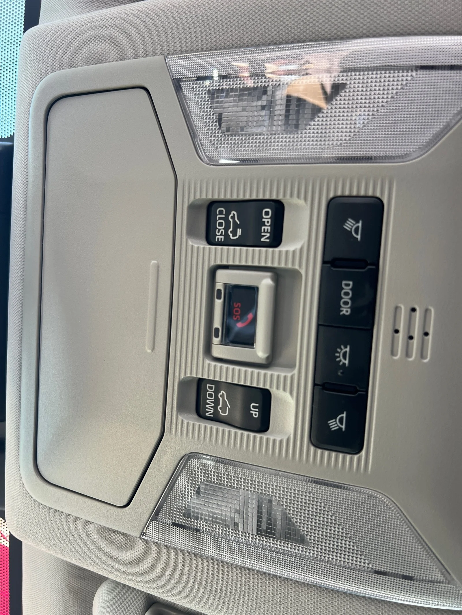 Used 2025 Wind Chill Pearl Toyota Limited image 17