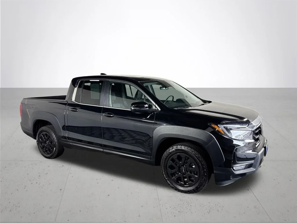 Used 2023 Black Honda RTL image 4