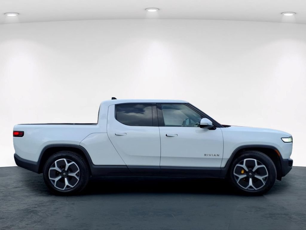 Used 2022 White Rivian Adventure image 5