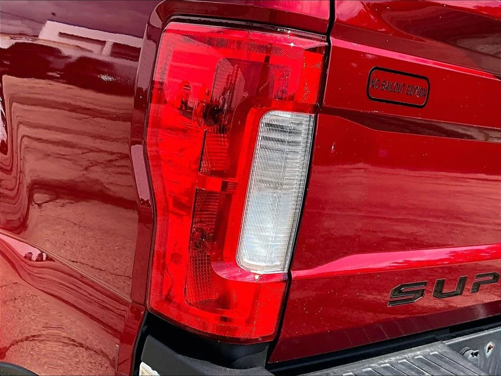 Used 2017 Red Ford Lariat image 27