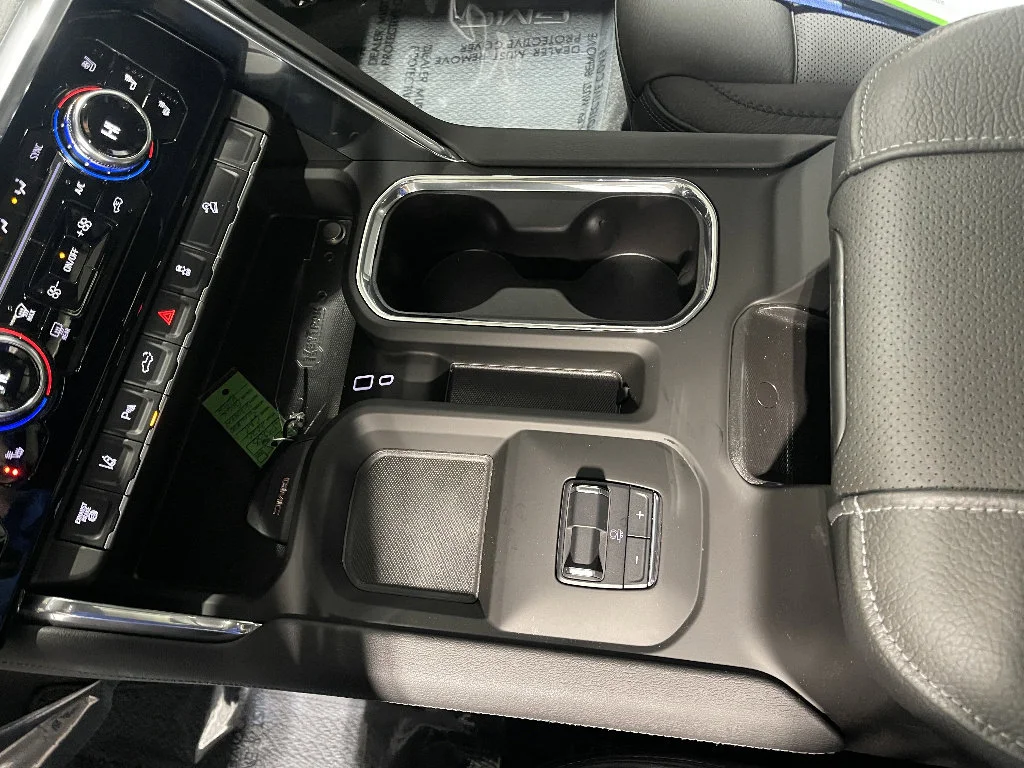 2025 GMC Sierra 2500HD Denali - Photo 32