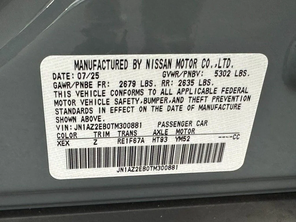 New 2026 Boulder Gray Pearl / Super Black Two-tone Nissan Platinum+ image 16