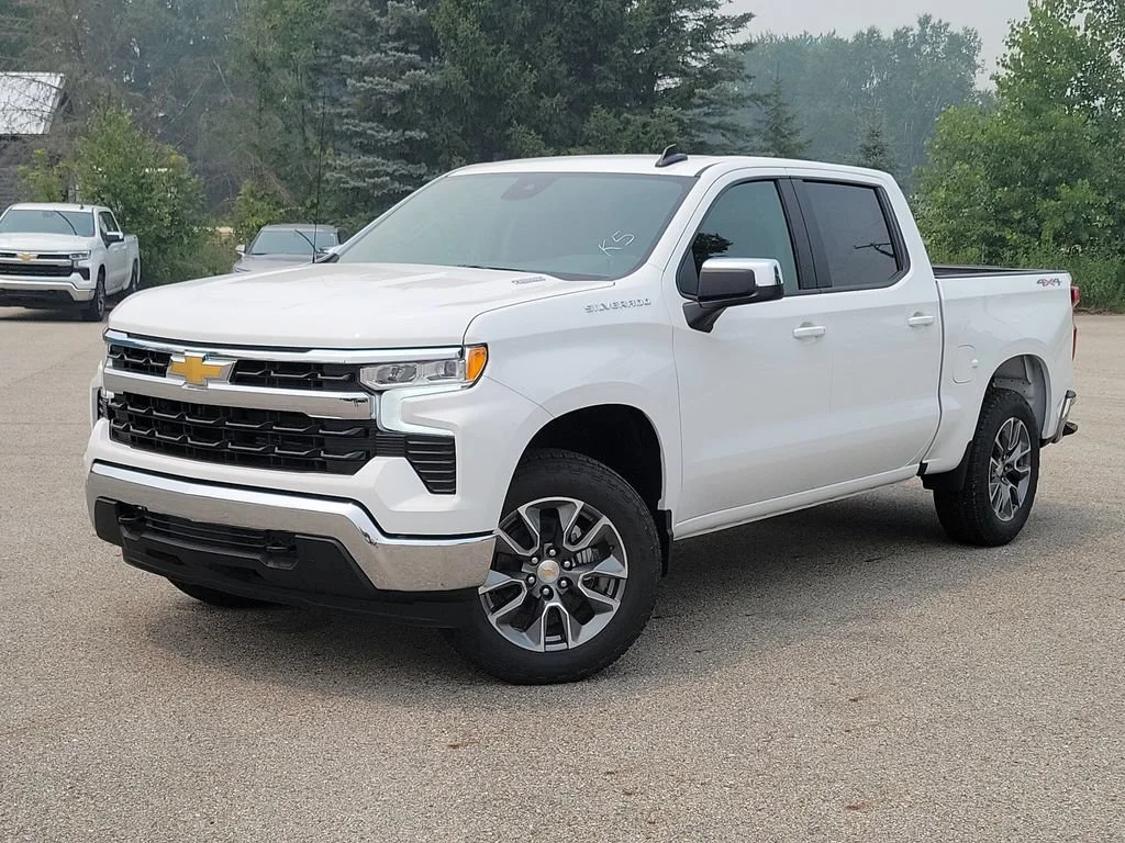 New 2026 Summit White Chevrolet LT (2FL) image 30