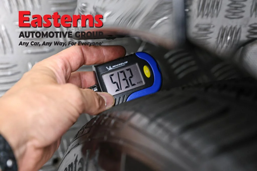 Used 2023 Black Nissan 2.5 SV image 28