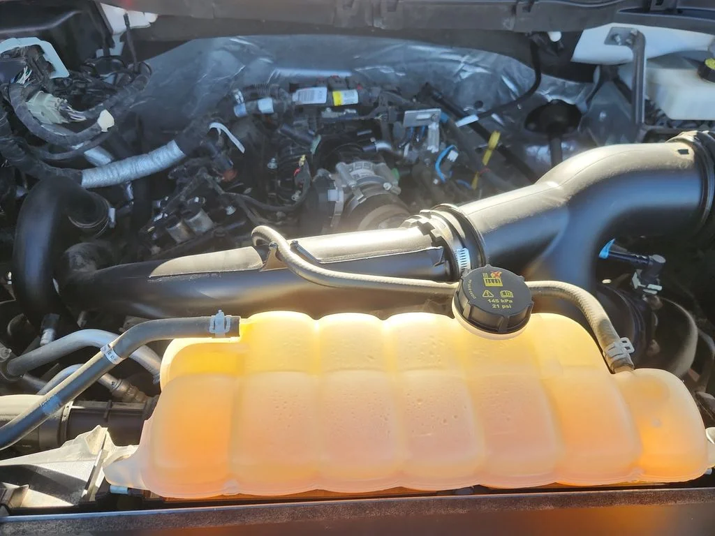 Used 2023 White Ford Lariat image 18