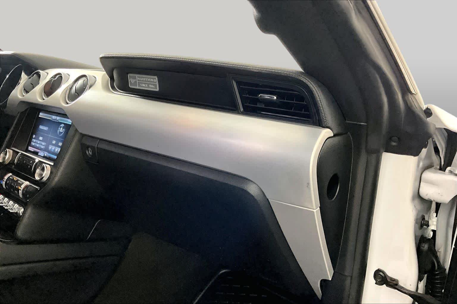 Used 2015 Oxford White Ford EcoBoost Premium image 16