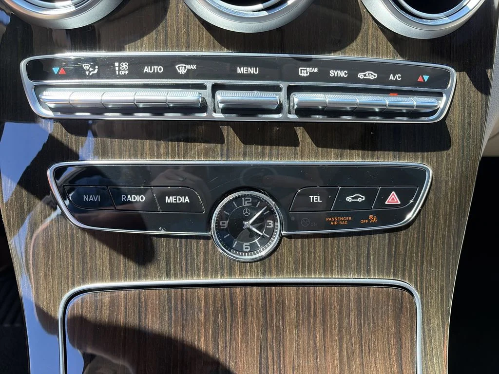 Used 2021  Mercedes-Benz C 300 image 24