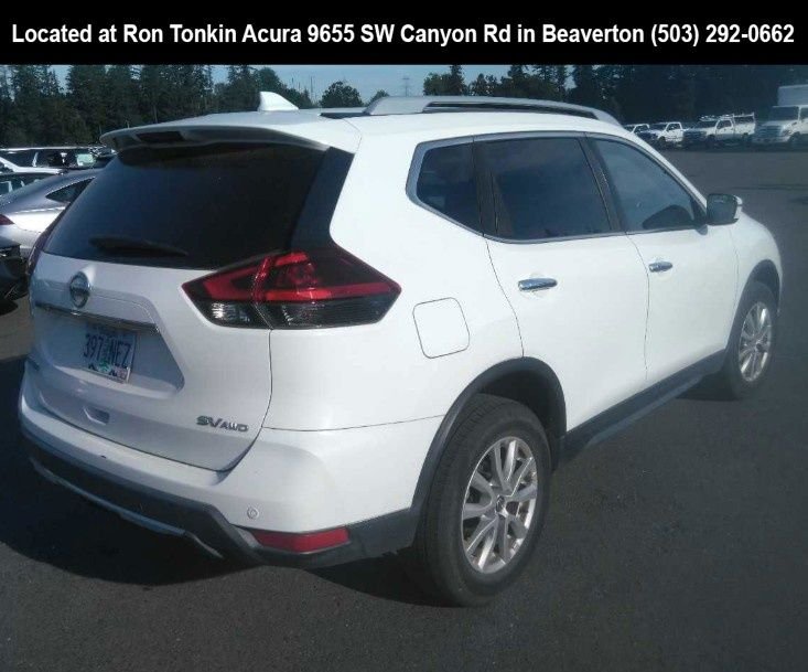 Used 2020 Glacier White Nissan SV image 4