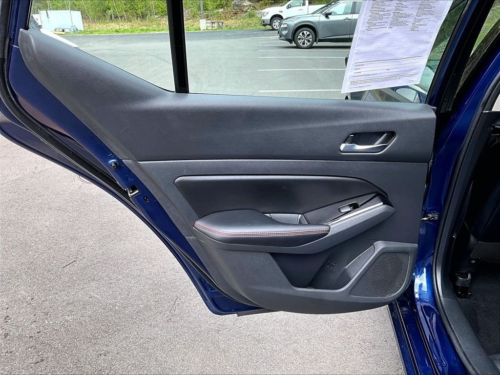 Used 2024 Blue Nissan 2.5 SR image 21