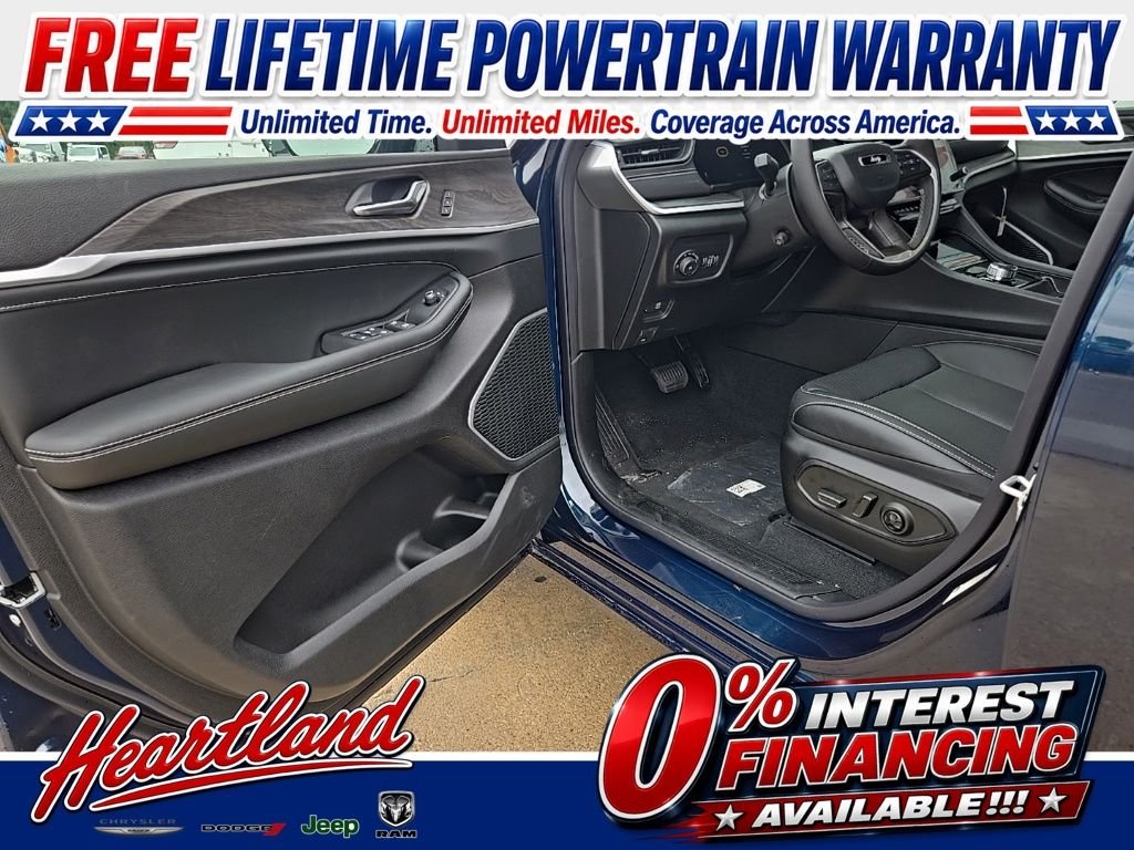 New 2026 Fathom Blue Pearl-Coat Exterior Paint Jeep Limited Reserve image 30