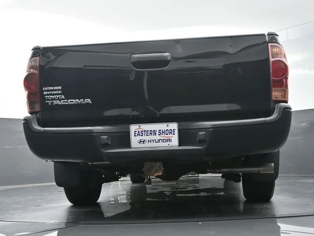 Used 2013 Black Toyota Base image 39
