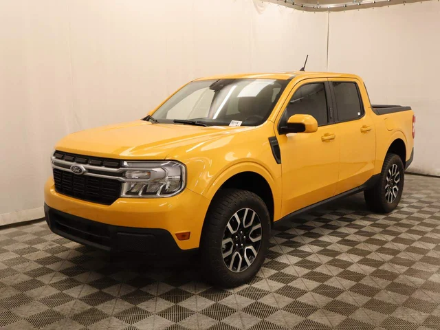 2023 Ford Maverick LARIAT AWD photo